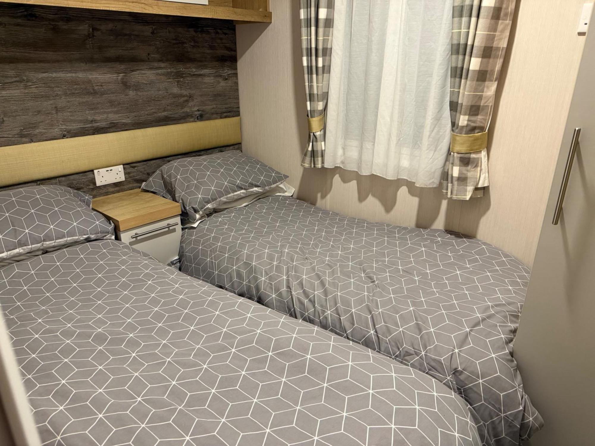 Charming 5-Beds Caravan In Beautiful Seton Sands Port Seton Экстерьер фото